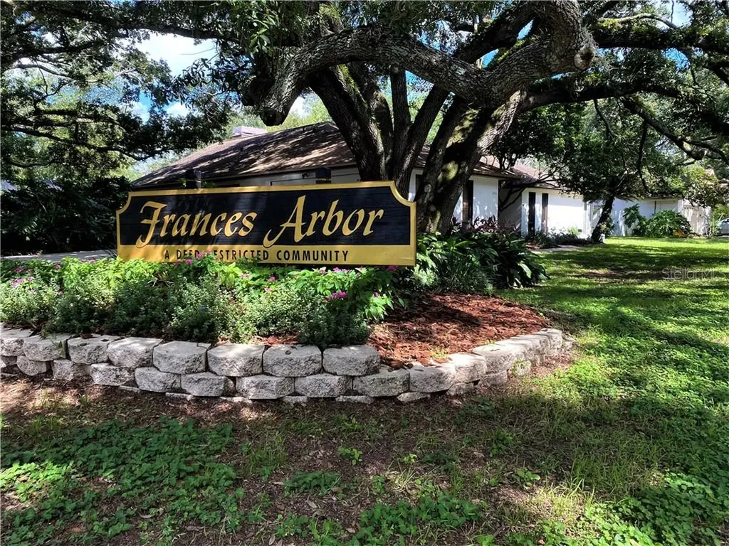 10916 Gillette Avenue Temple Terrace FL 33617
