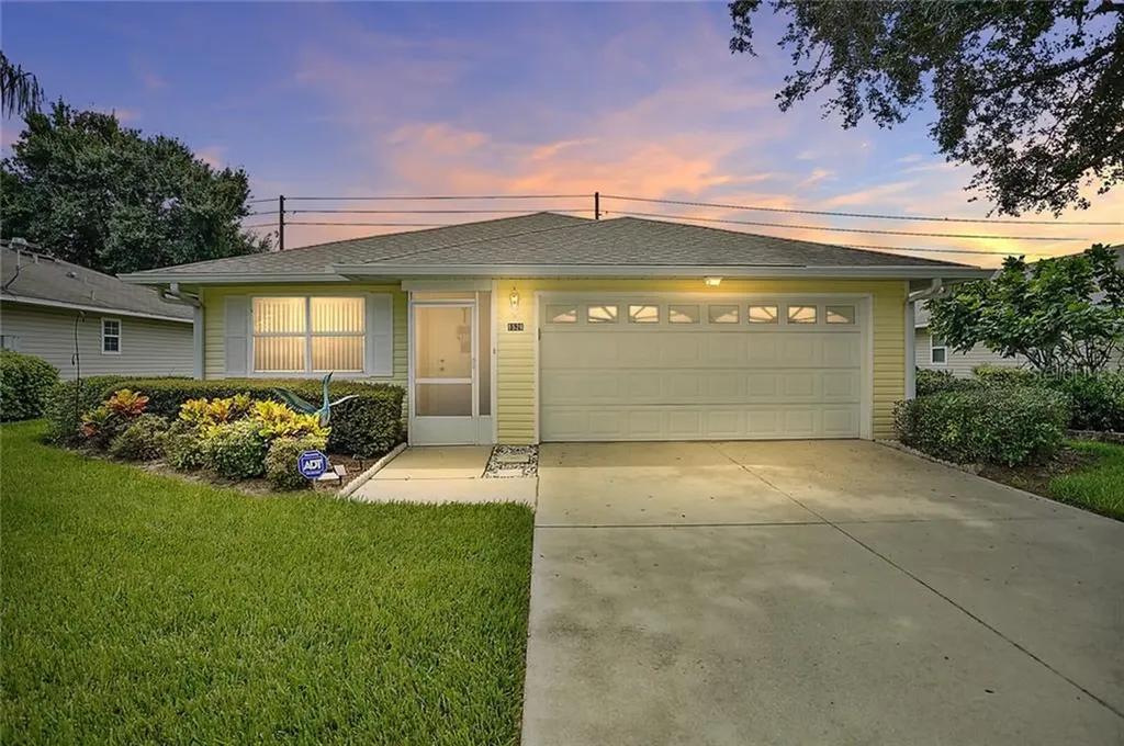 1528 Golden Palm Circle Tavares FL 32778