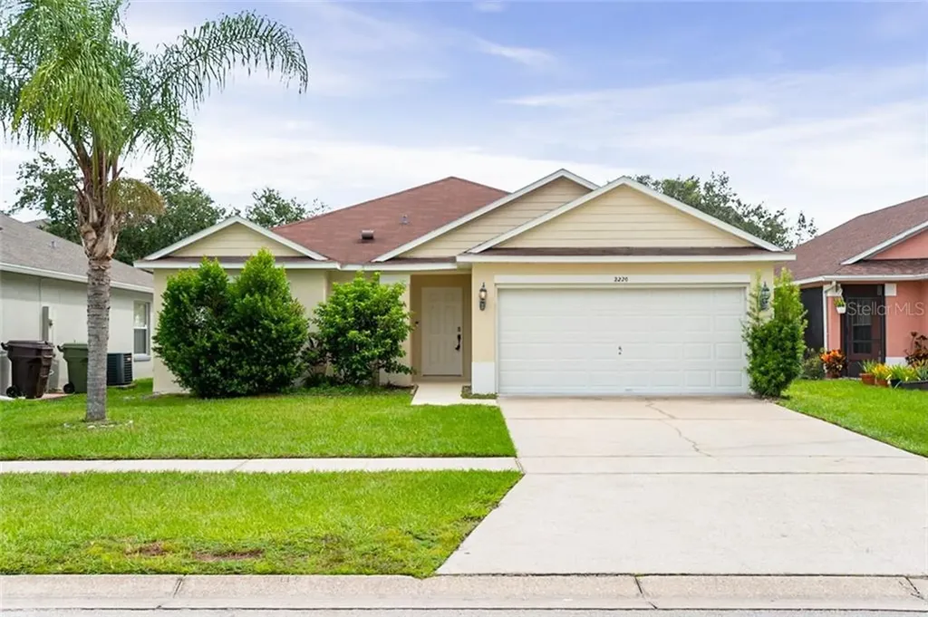 2220 Mallard Creek Circle Kissimmee FL 34743