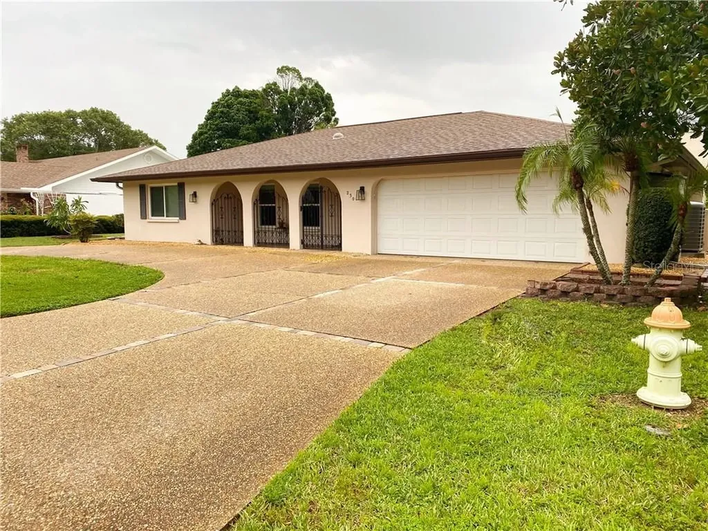230 Mimosa Circle Sarasota FL 34232