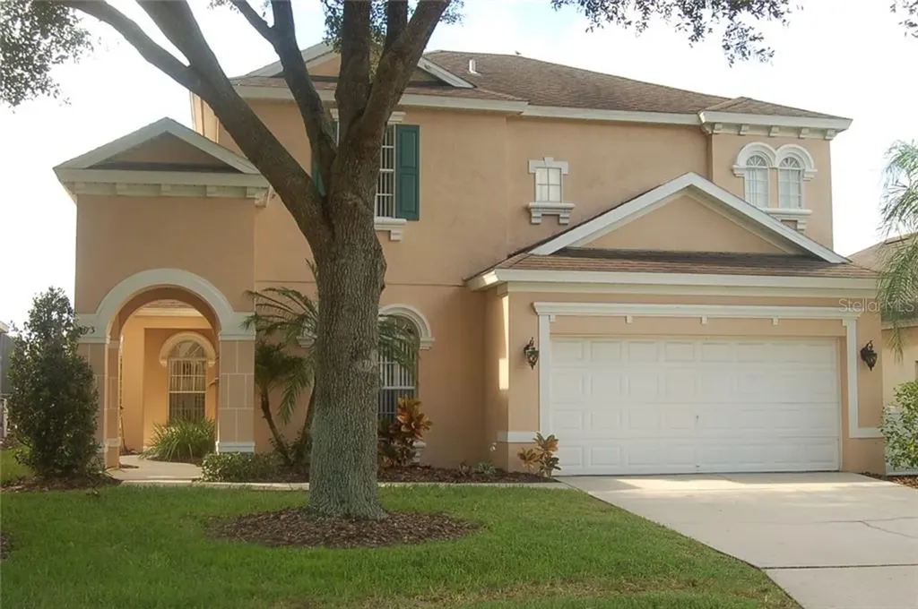 203 Calabay Parc Boulevard Davenport FL 33897