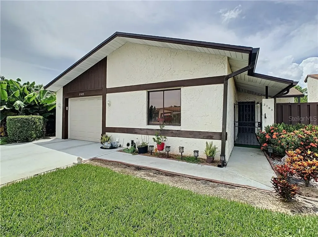 2105 Kings Crossing SW Winter Haven FL 33880