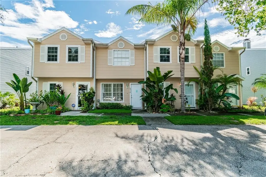 8517 J R Manor Drive Tampa FL 33634