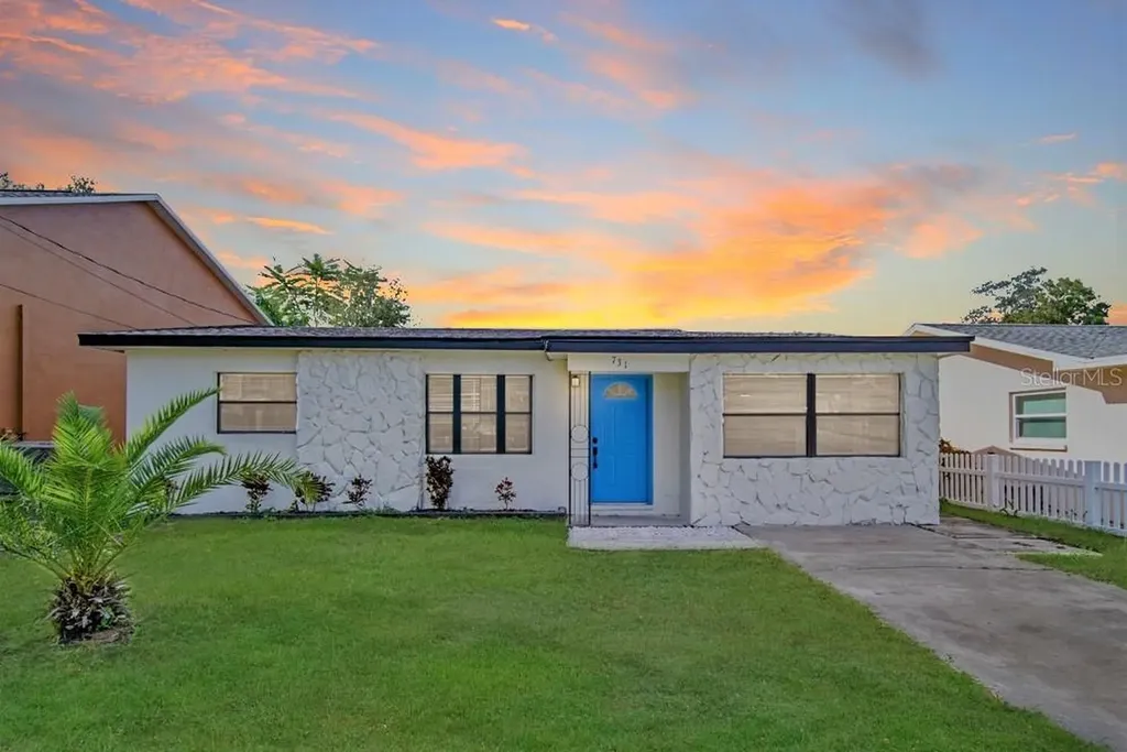 731 14th Avenue S Safety Harbor FL 34695