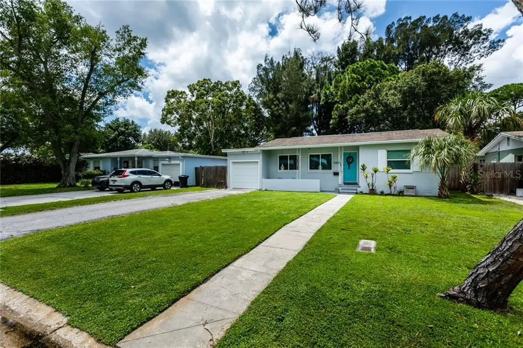 9008 Bay Street NE St Petersburg FL 33702