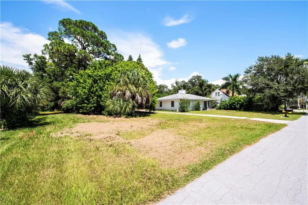 5861 27th Avenue S Gulfport FL 33707