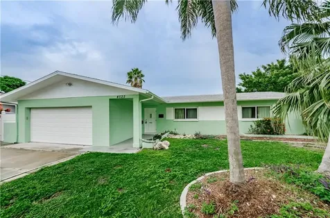 4525 14th Way NE St Petersburg FL 33703