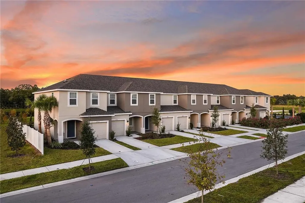 6266 Willowside Street Palmetto FL 34221