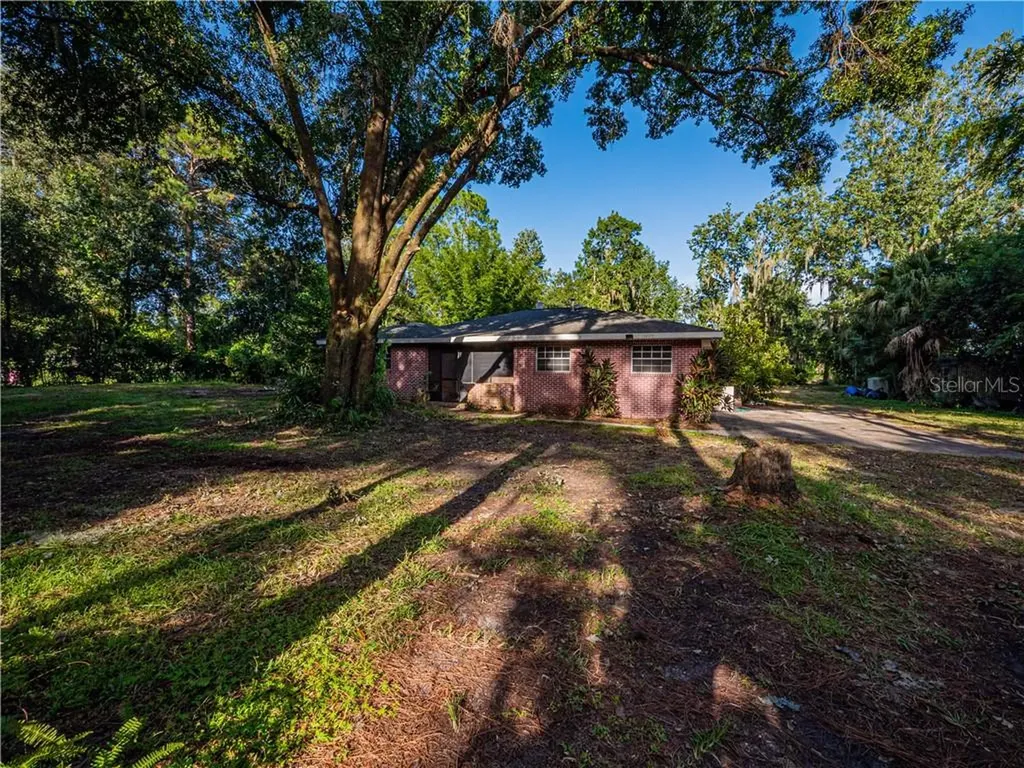 8725 Pine Tree Drive Lakeland FL 33809
