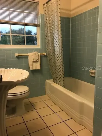 1701 18th Avenue Drive W Bradenton FL 34205