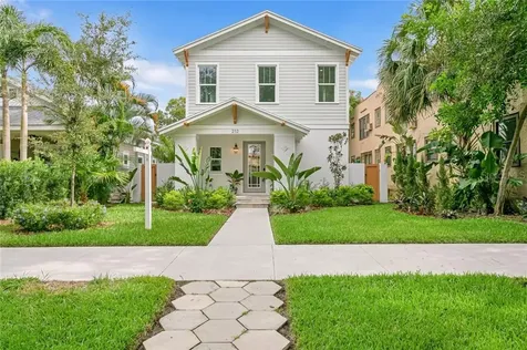 232 13th Avenue NE St Petersburg FL 33701