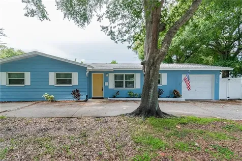 6269 22nd Avenue N St Petersburg FL 33710