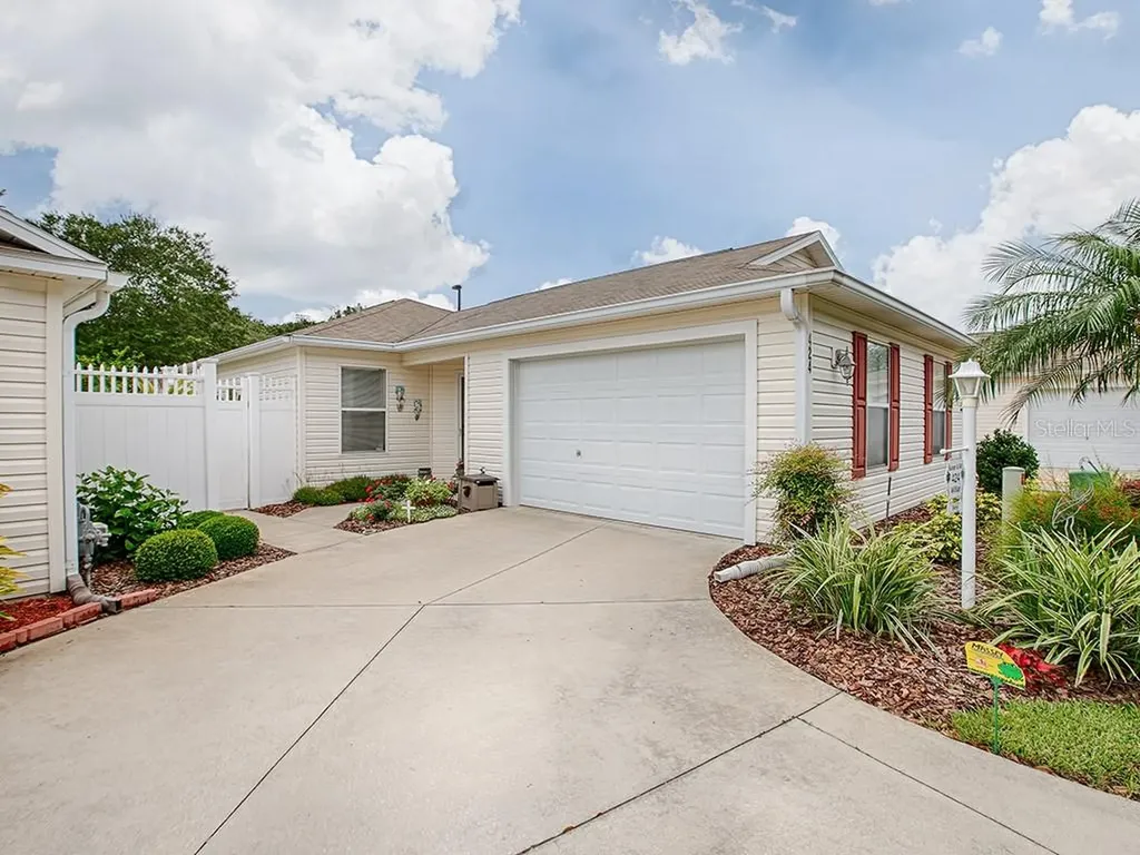424 Calvert Terrace The Villages FL 32162