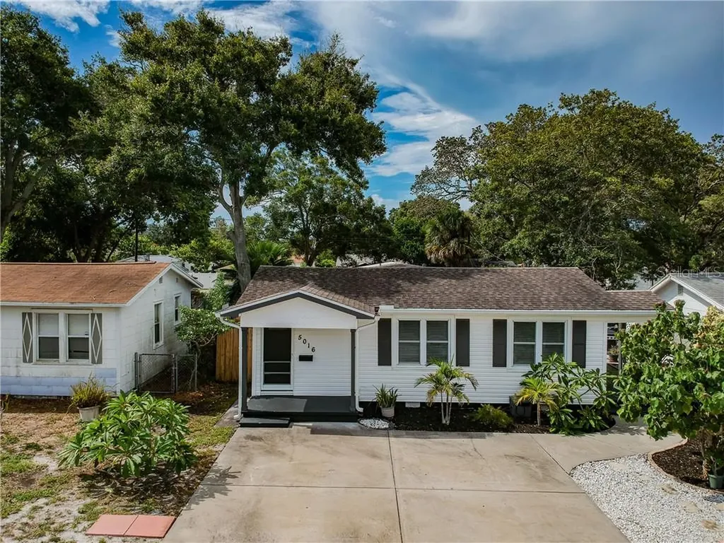 5016 Dartmouth Avenue N St Petersburg FL 33710