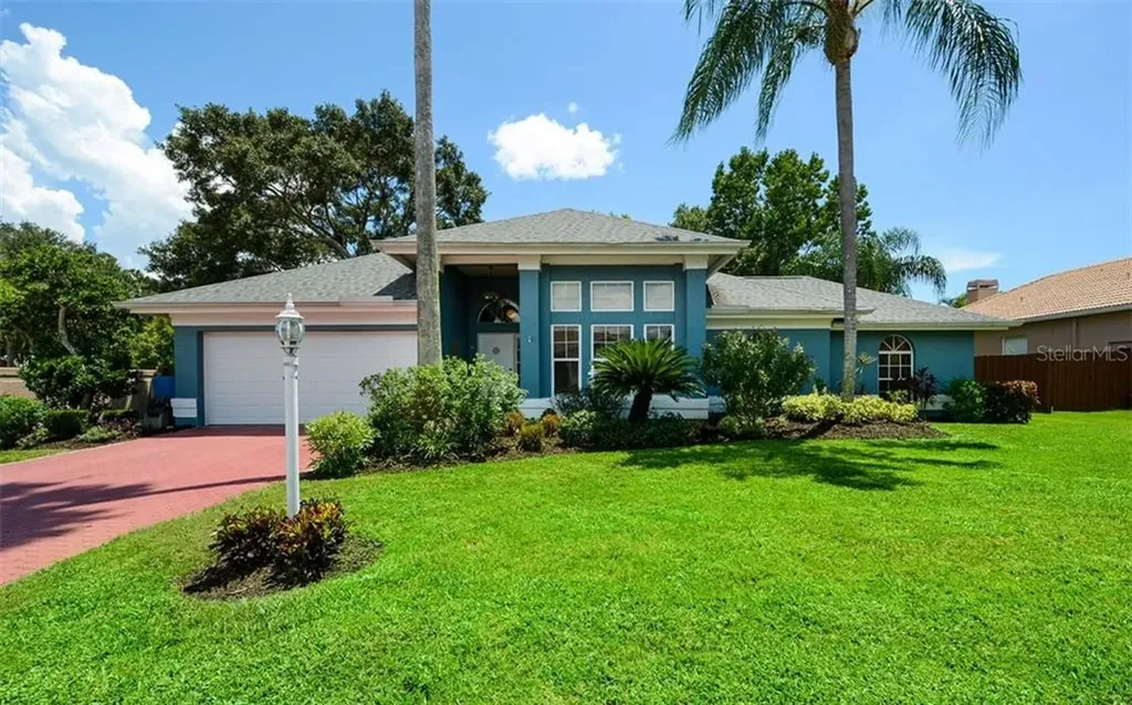 3820 71st Terrace E Sarasota FL 34243