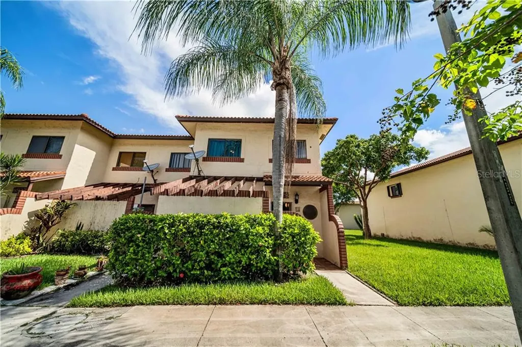 8929 Springtree Lakes Drive Sunrise FL 33351