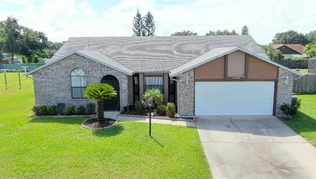 1405 Kingston Way Kissimmee FL 34744