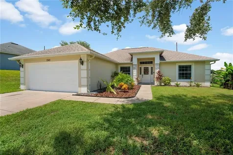 1541 Golden Pond Drive Minneola FL 34715