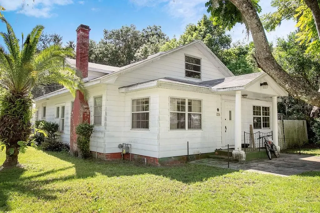 947 N Alabama Avenue Deland FL 32724