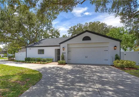 3902 W Azeele Street Tampa FL 33609