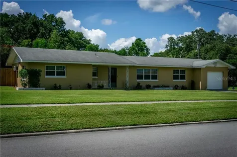 535 Arneson Avenue Auburndale FL 33823