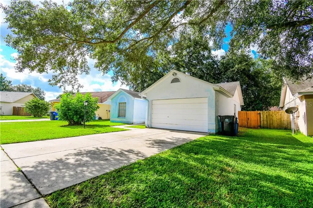 1903 Rudder Drive Valrico FL 33594