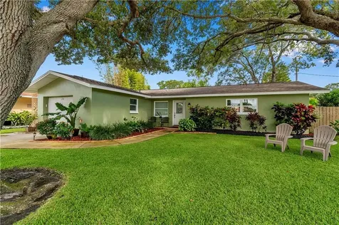 2082 N Druid Circle Clearwater FL 33764