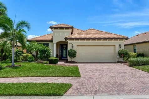 8042 36th Street Circle E Sarasota FL 34243