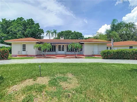 481 Poincianna Drive Sarasota FL 34243