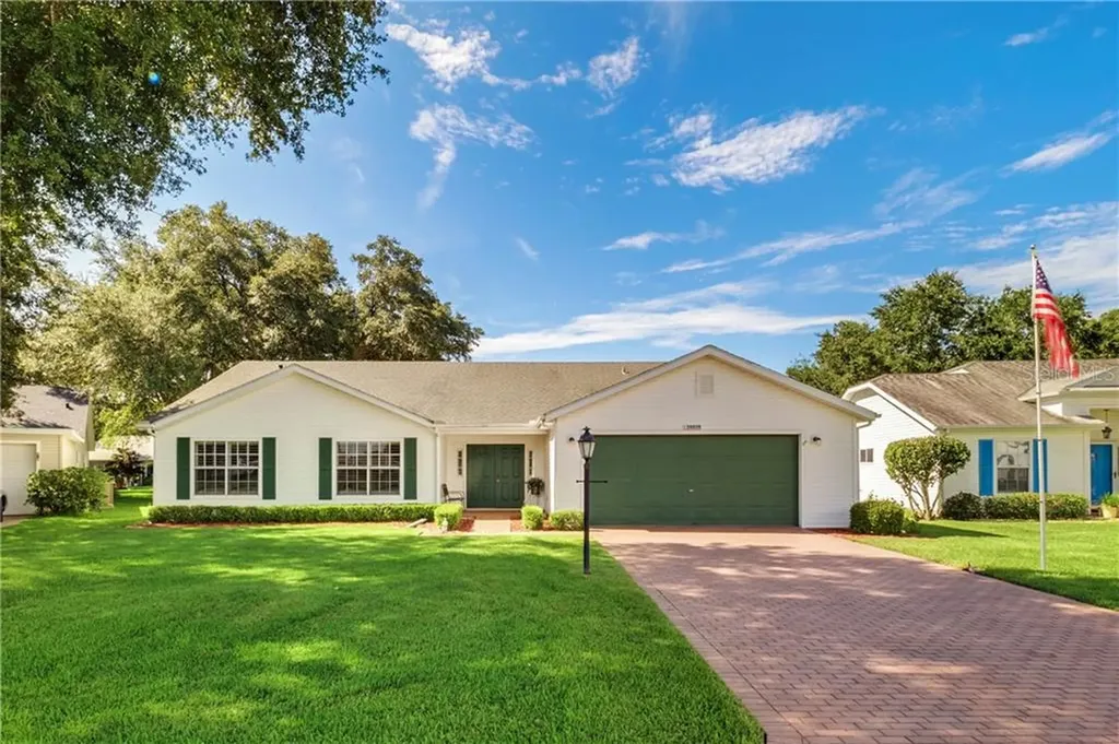 26038 Oakmount Drive Leesburg FL 34748