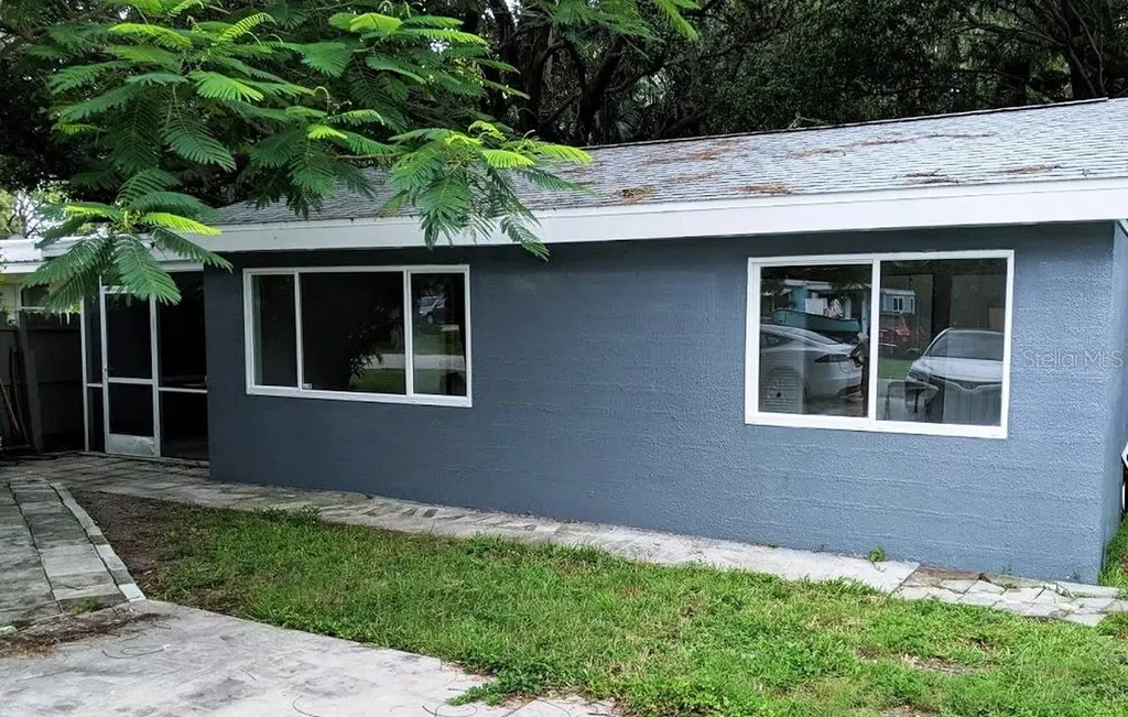 100 Magnolia Avenue Englewood FL 34223