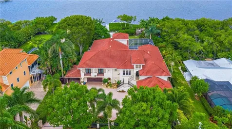 705 89th Court NW Bradenton FL 34209