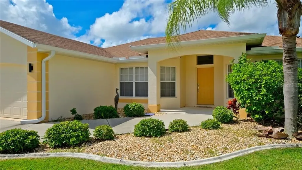 11 Sportsman Circle Rotonda West FL 33947