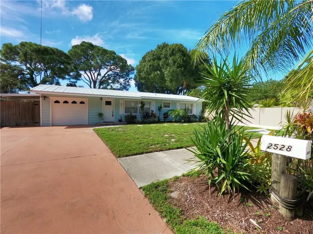 2528 Floyd Street Sarasota FL 34239