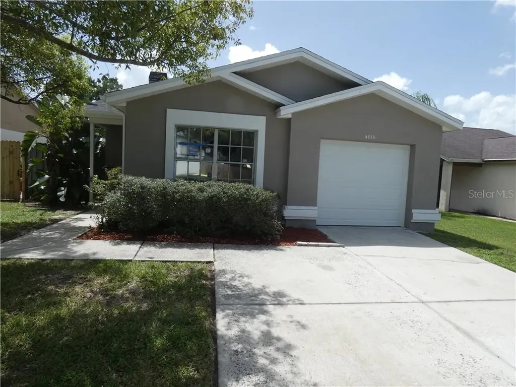 4635 W Eastwind Drive Plant City FL 33566