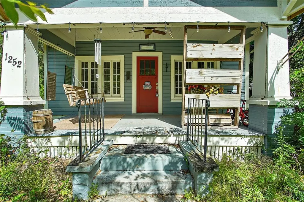 1252 N Alexander Street Mount Dora FL 32757