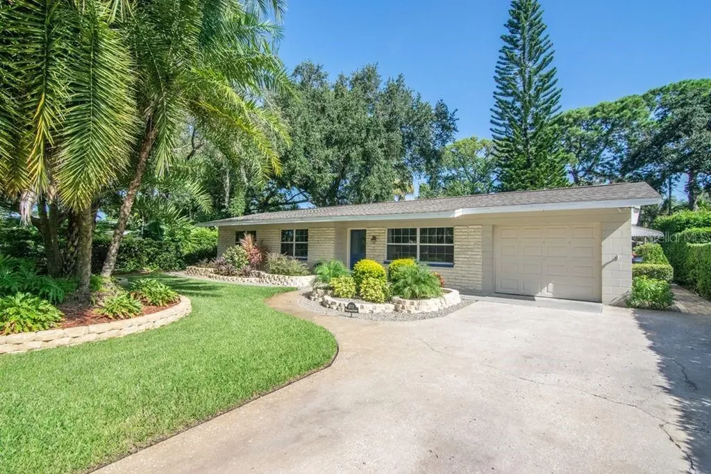 4711 W Leona Street Tampa FL 33629