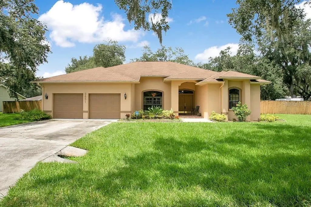 5851 Buck Run Drive Lakeland FL 33811