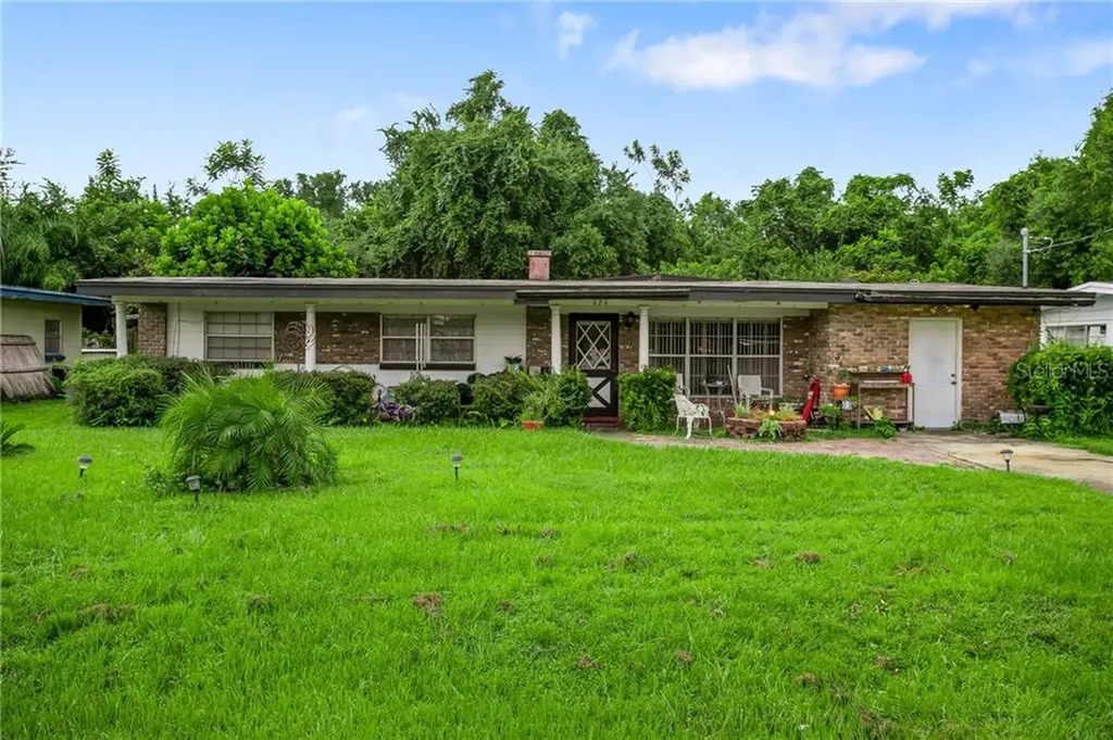 424 Manhattan Drive Orlando FL 32839