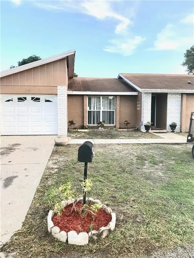 9406 Lonsdale Court Tampa FL 33615