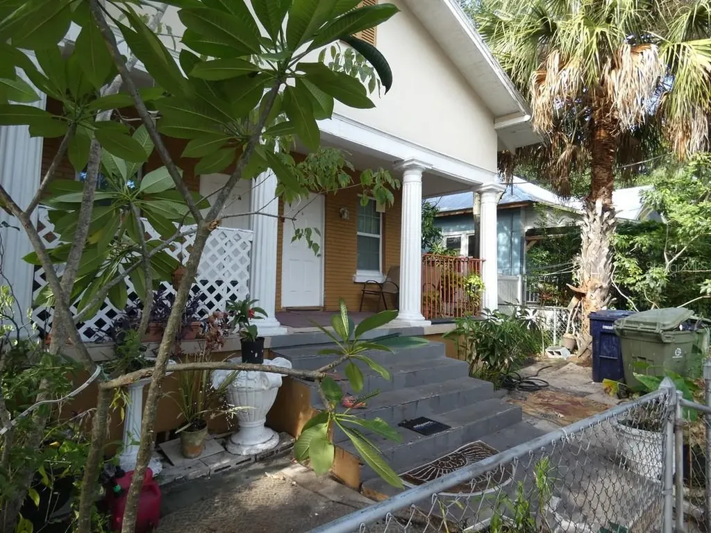 3015 W Chestnut Street Tampa FL 33607