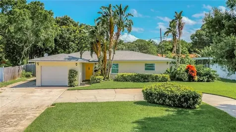 2511 Columbus Way S St Petersburg FL 33712