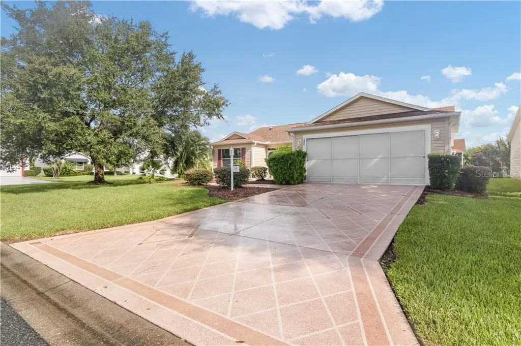 2487 Cherokee Court The Villages FL 32162