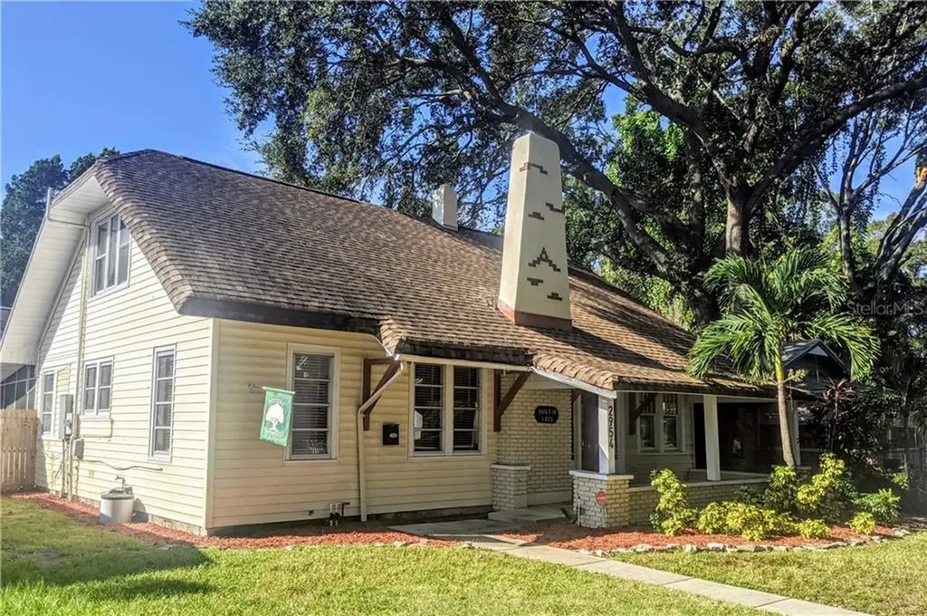 2954 Dartmouth Avenue N St Petersburg FL 33713