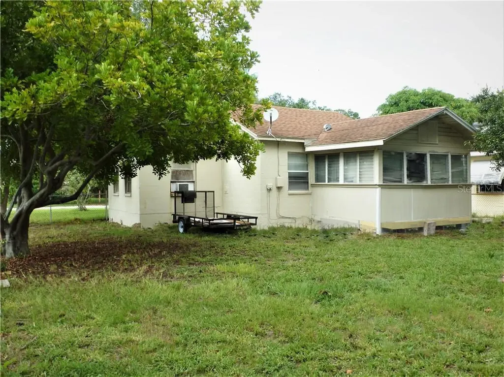 3562 4th Avenue S St Petersburg FL 33711