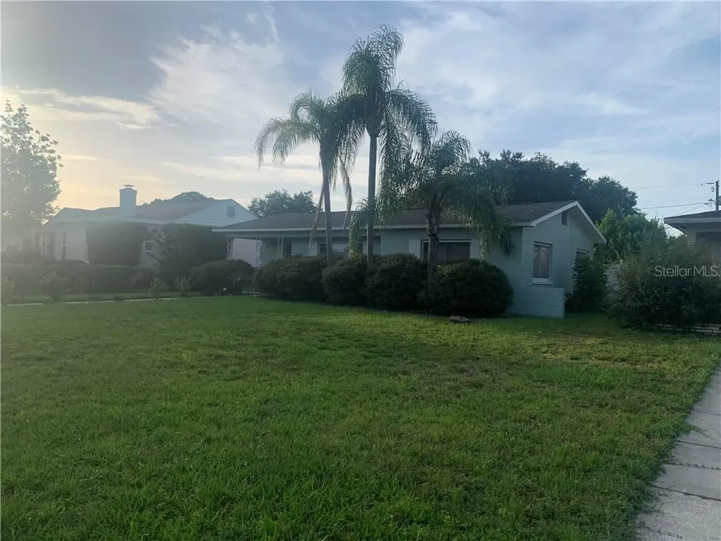 919 38th Avenue NE St Petersburg FL 33704