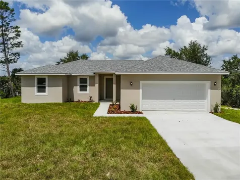 1230 Maximillian Street Deltona FL 32725