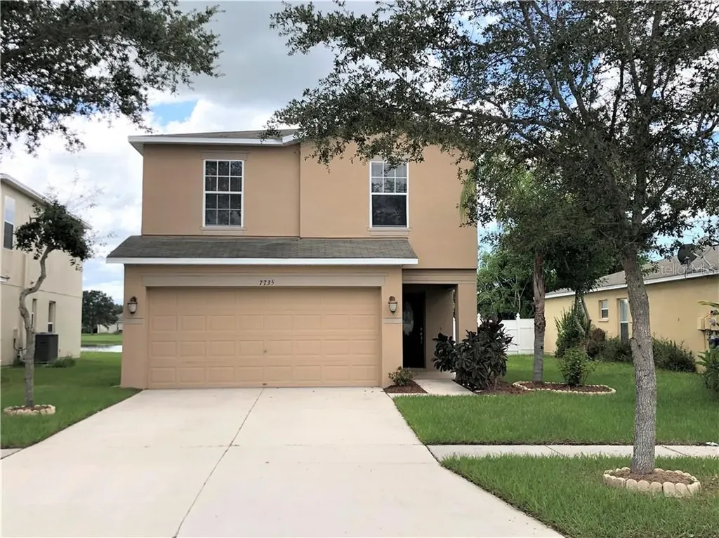7735 Carriage Pointe Drive Gibsonton FL 33534