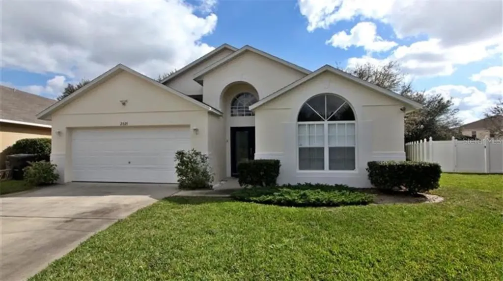 2825 Playing Otter Court Kissimmee FL 34747
