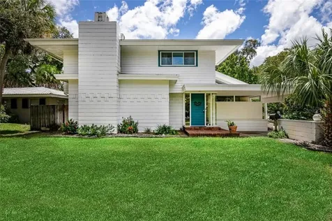 2227 Pelham Road N St Petersburg FL 33710